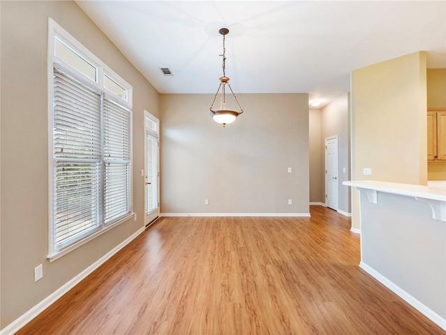 894 Fairview Club Circle, Dacula, GA 30019