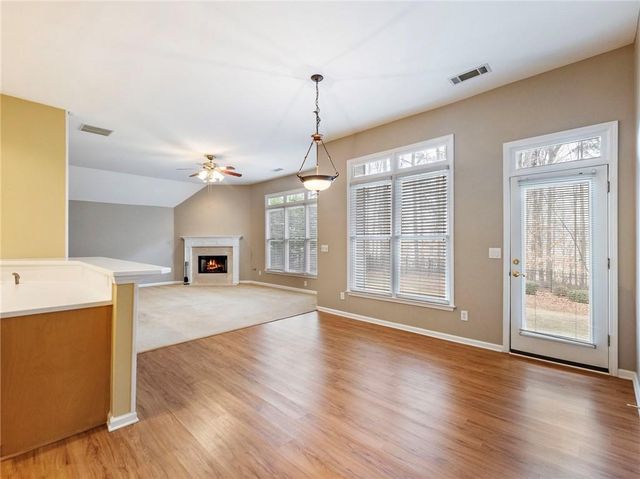 894 Fairview Club Circle, Dacula, GA 30019