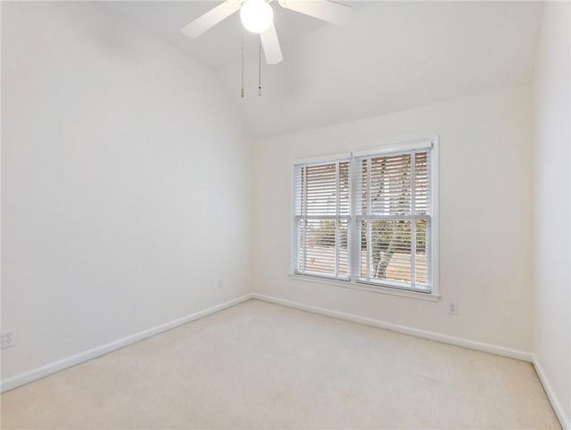 894 Fairview Club Circle, Dacula, GA 30019