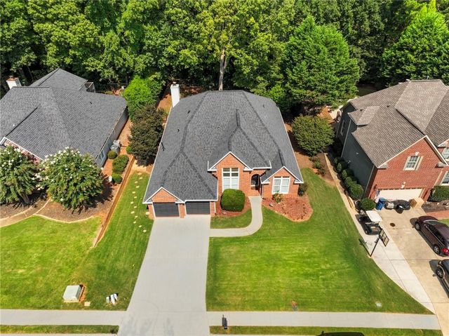 894 Fairview Club Circle, Dacula, GA 30019