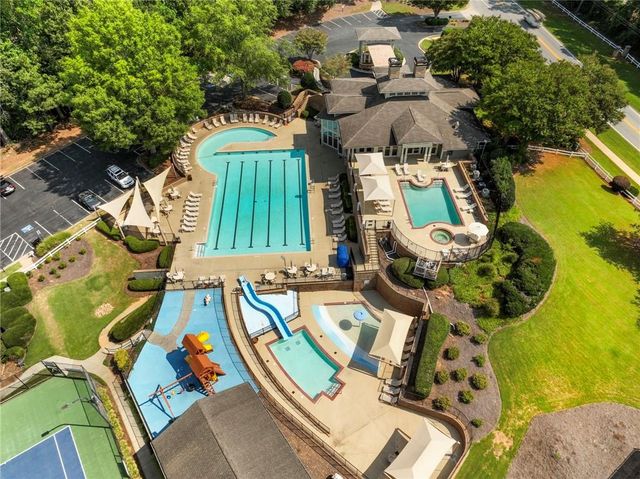 894 Fairview Club Circle, Dacula, GA 30019