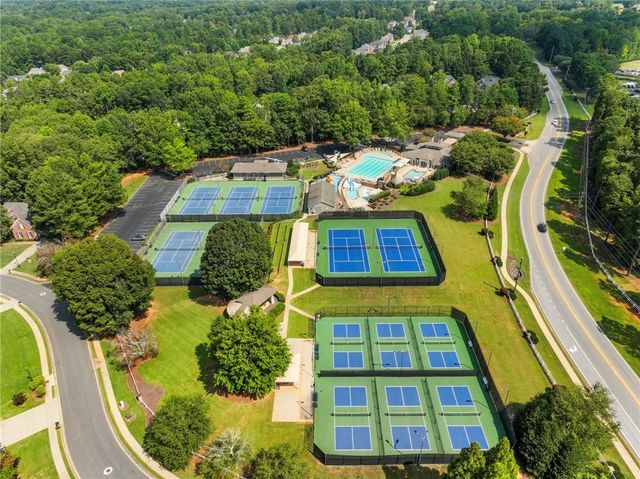 894 Fairview Club Circle, Dacula, GA 30019