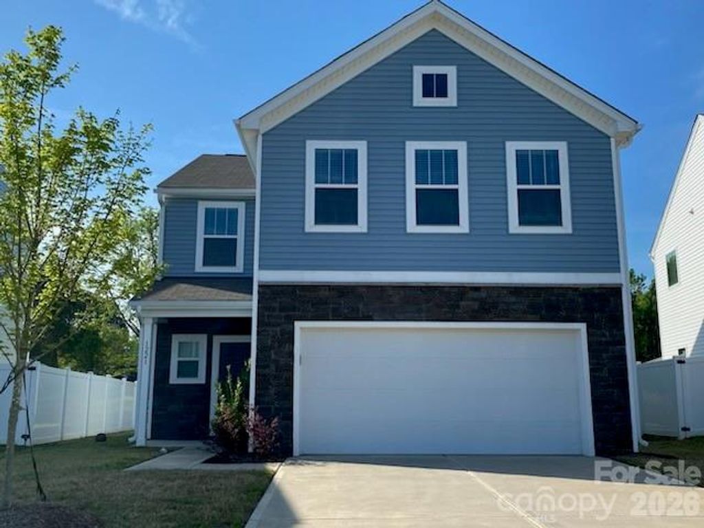 1221 Freeman View Drive, Albemarle, NC 28001