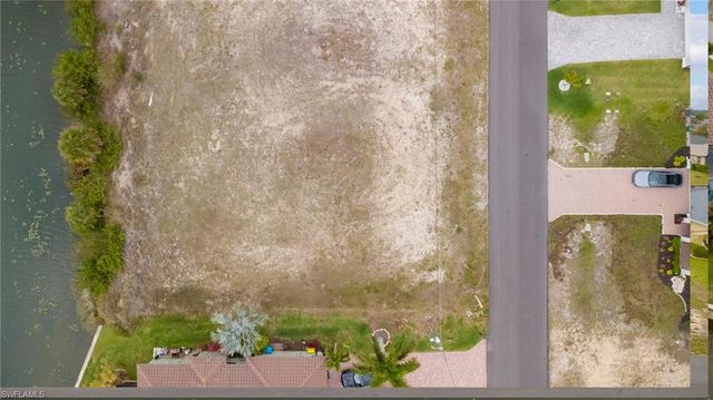 2718 SW 10th AVE, Cape Coral, FL 33914