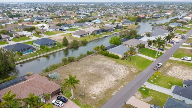 2718 SW 10th AVE, Cape Coral, FL 33914