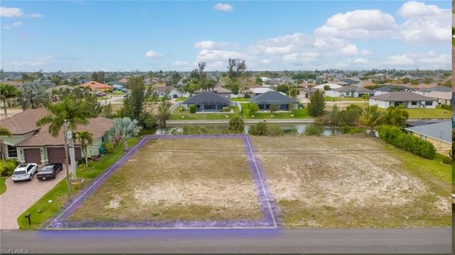 2718 SW 10th AVE, Cape Coral, FL 33914