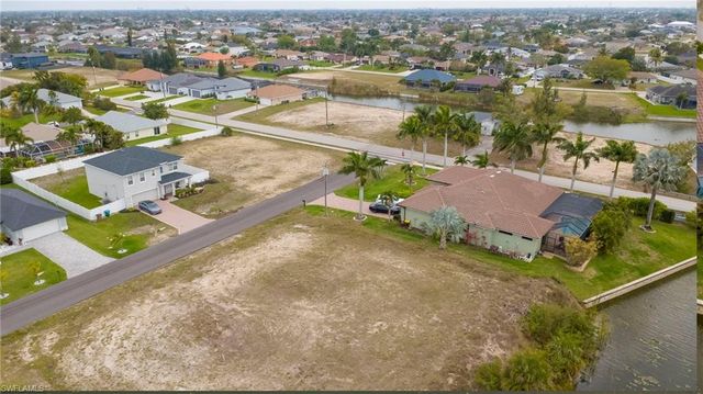 2718 SW 10th AVE, Cape Coral, FL 33914