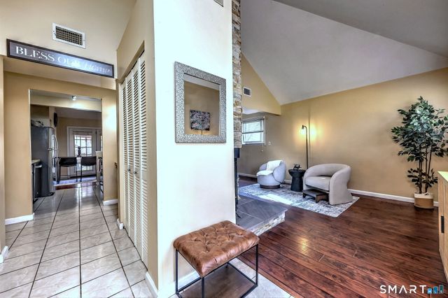 41 Chatham Lane, Bristol, CT 06010