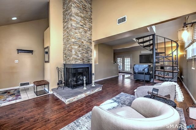 41 Chatham Lane, Bristol, CT 06010