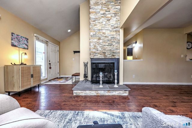 41 Chatham Lane, Bristol, CT 06010