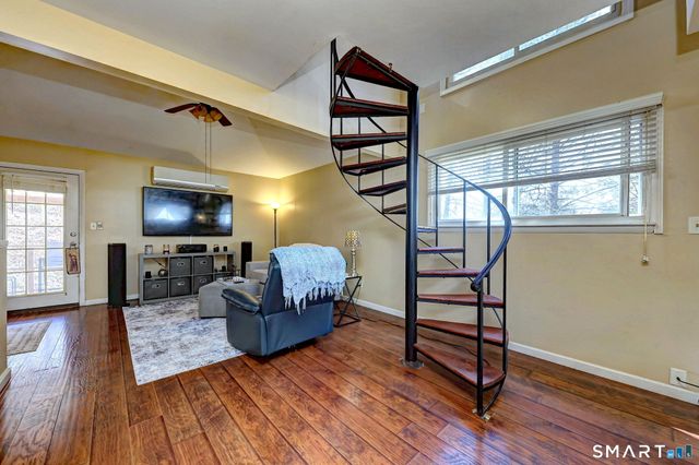 41 Chatham Lane, Bristol, CT 06010