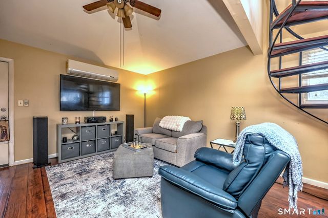 41 Chatham Lane, Bristol, CT 06010