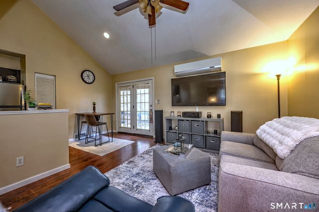 41 Chatham Lane, Bristol, CT 06010