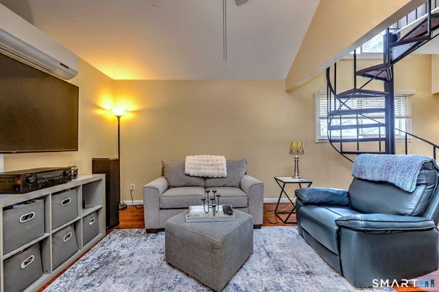 41 Chatham Lane, Bristol, CT 06010