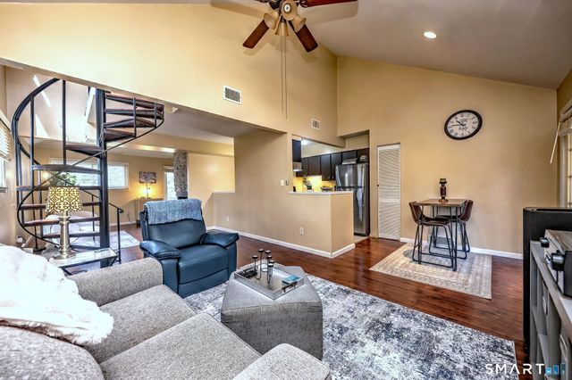 41 Chatham Lane, Bristol, CT 06010