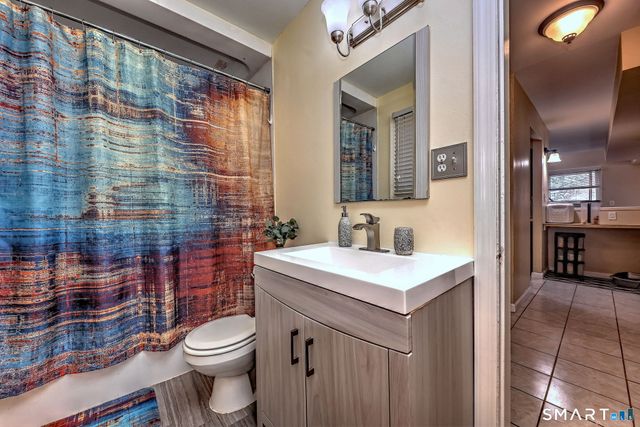 41 Chatham Lane, Bristol, CT 06010