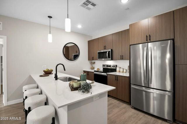 17445 W Lower Buckeye Road B2, Goodyear, AZ 85338