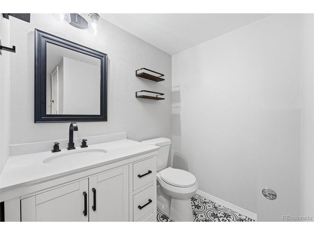 229 E 12th Ave, Broomfield, CO 80020