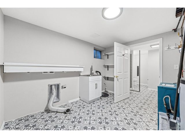 229 E 12th Ave, Broomfield, CO 80020