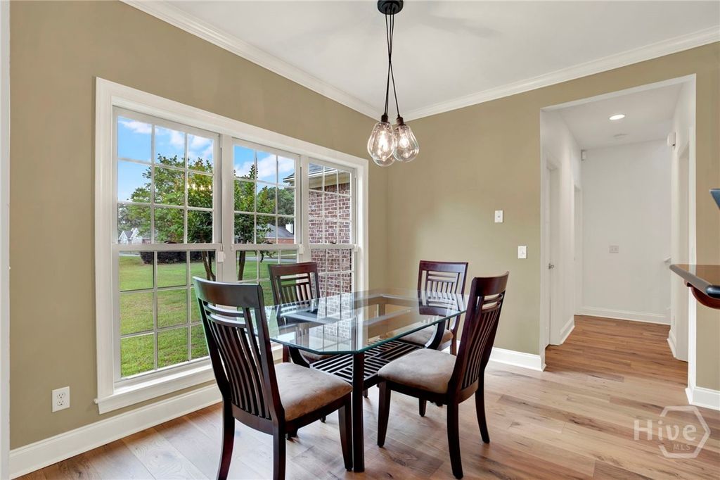 Image 15 of property listing at 75 Brigham Lane, Richmond Hill, GA 31324