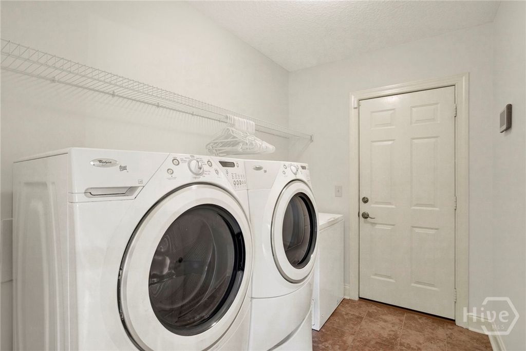 Image 21 of property listing at 75 Brigham Lane, Richmond Hill, GA 31324