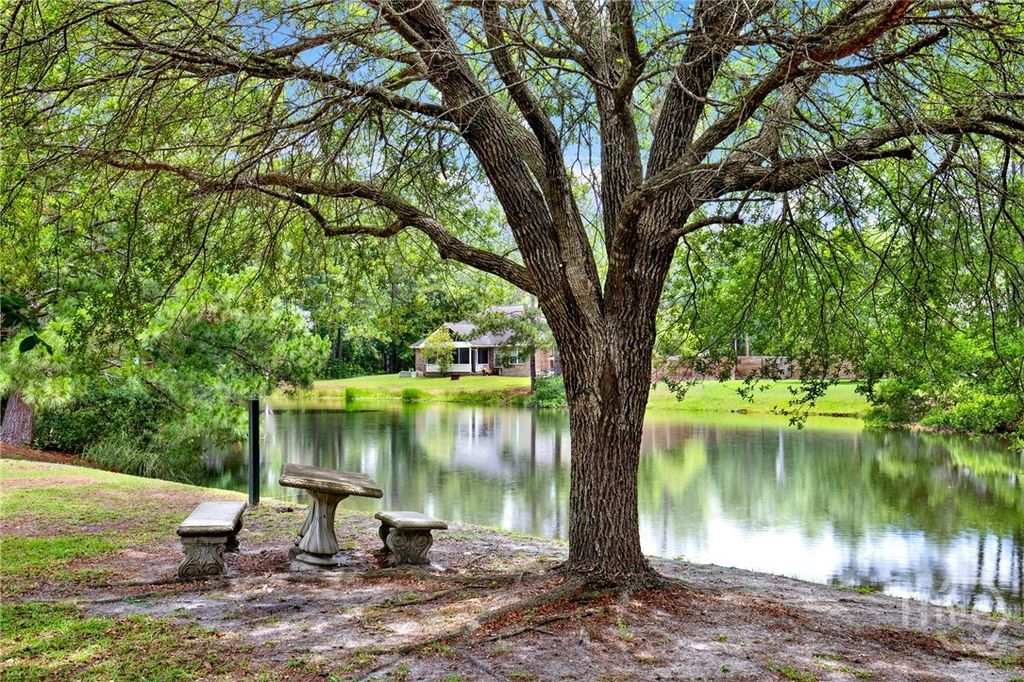 Image 47 of property listing at 75 Brigham Lane, Richmond Hill, GA 31324