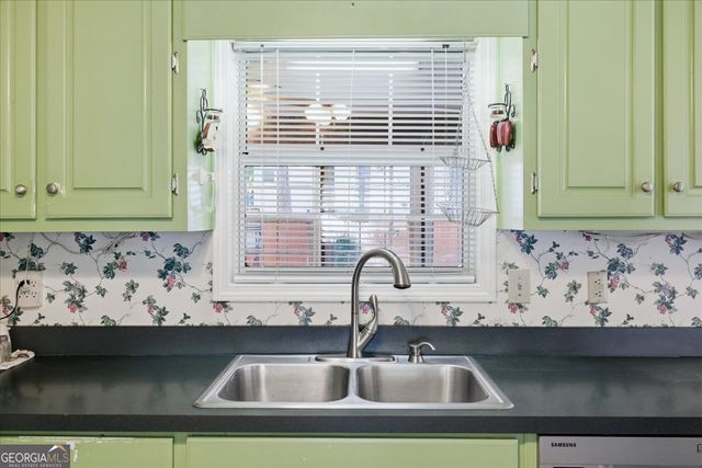 15 Ashton Court, Covington, GA 30016