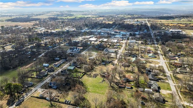 204 N Starr Avenue, Lincoln, AR 72744