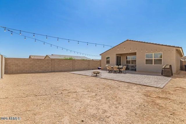17404 W SUNNYSLOPE Lane, Waddell, AZ 85355