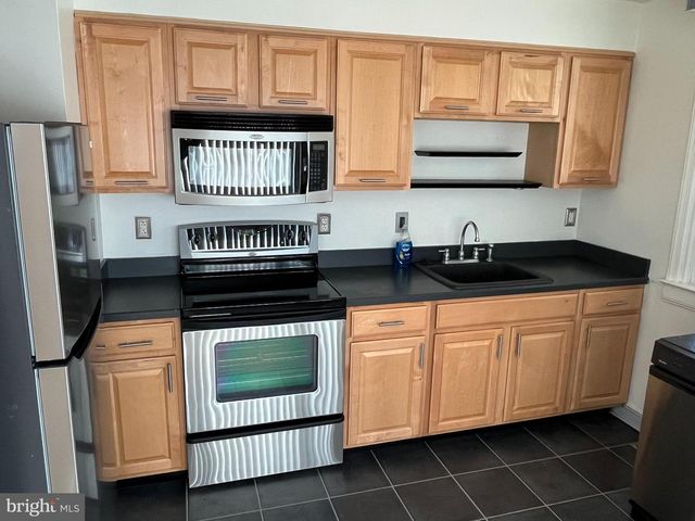 509 LARKSPUR ST, Philadelphia, PA 19116