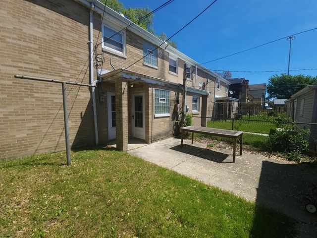 257 W Swann Street, Chicago, IL 60609