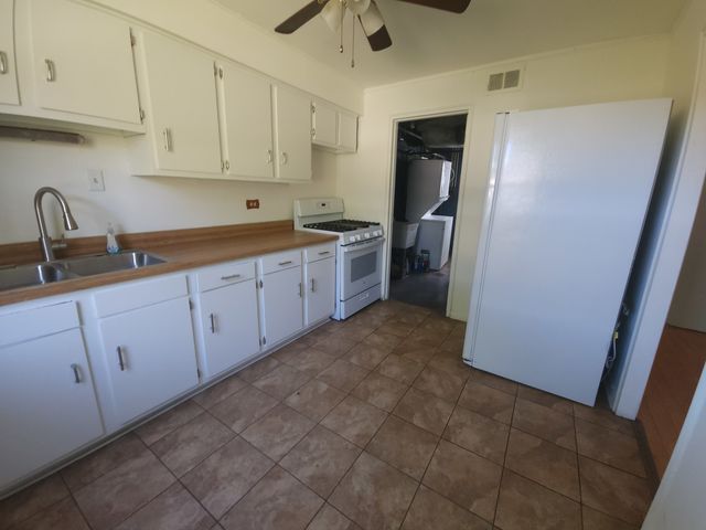 257 W Swann Street, Chicago, IL 60609