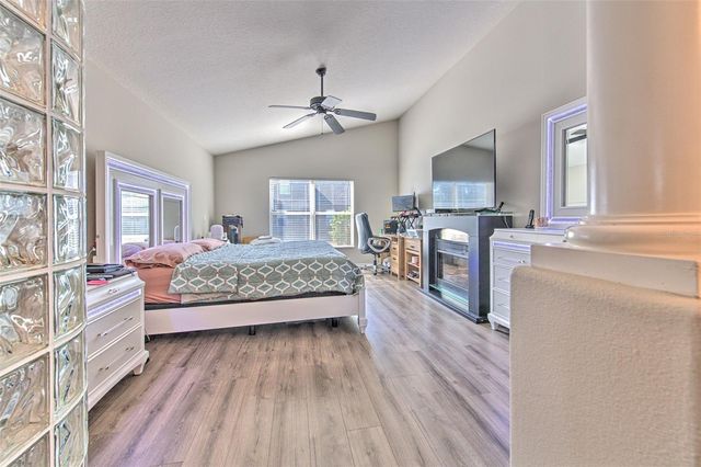 4639 POINTE O WOODS DRIVE, Wesley Chapel, FL 33543