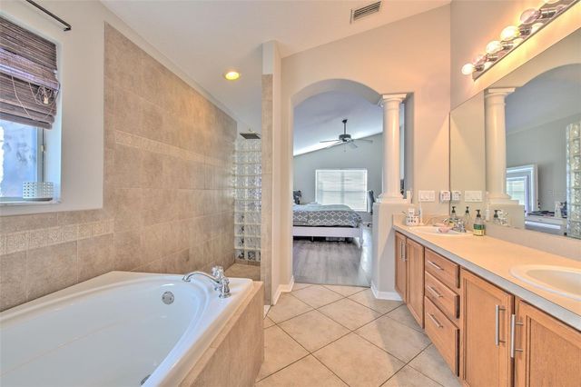 4639 POINTE O WOODS DRIVE, Wesley Chapel, FL 33543