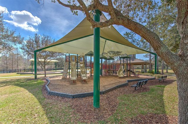 4639 POINTE O WOODS DRIVE, Wesley Chapel, FL 33543