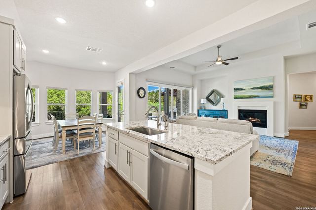 374 Bridle Trl, New Braunfels, TX 78132