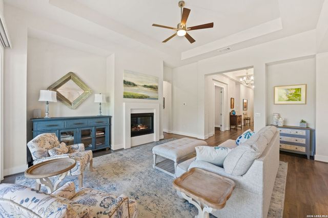 374 Bridle Trl, New Braunfels, TX 78132