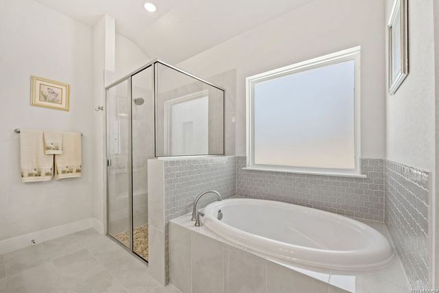 374 Bridle Trl, New Braunfels, TX 78132