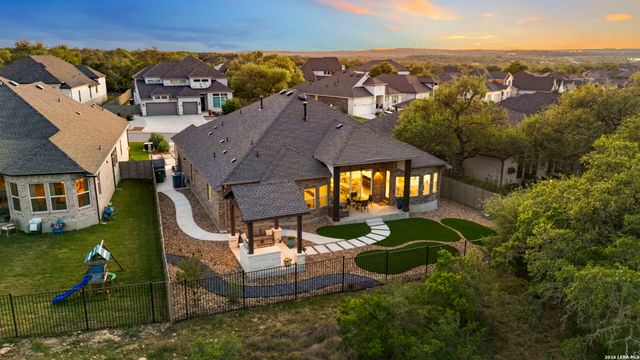 374 Bridle Trl, New Braunfels, TX 78132