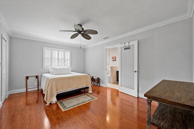 206 Lake Susan Lane, West Palm Beach, FL 33411