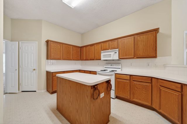 2505 Ash Creek, Mesquite, TX 75181