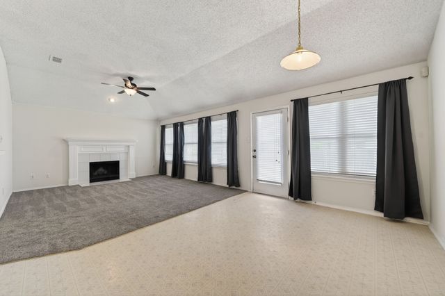 2505 Ash Creek, Mesquite, TX 75181