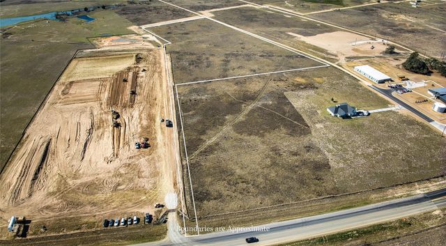 762 TX-304 A, Bastrop, TX 78602