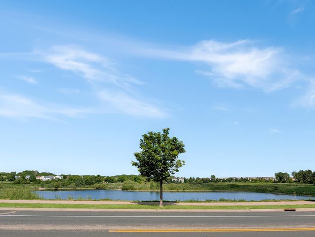 8325 Norwood Lane N, Maple Grove, MN 55369