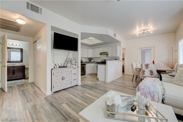 9580 West Reno Avenue 134, Las Vegas, NV 89148