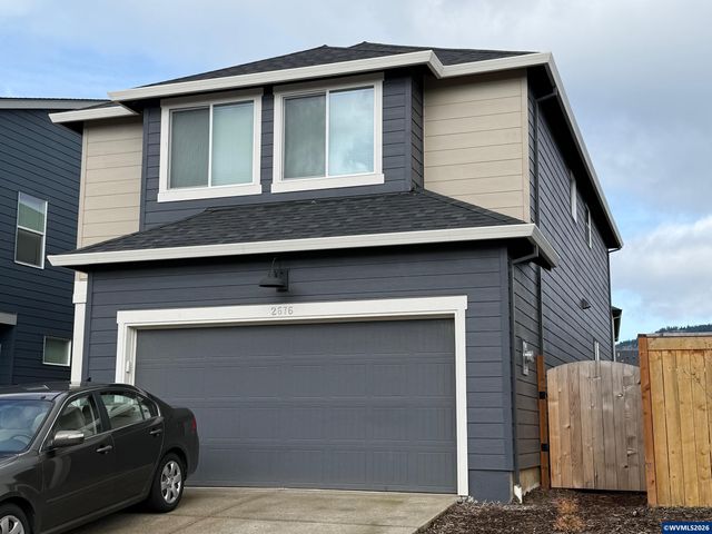 2676 U St, Springfield, OR 97477