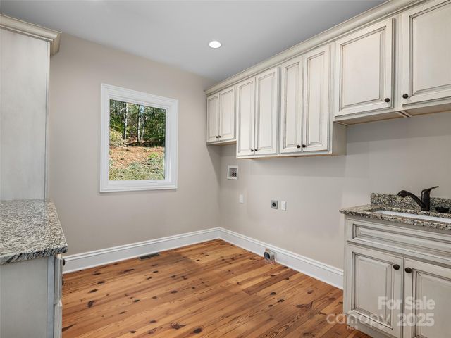 2514 Oakdale Road, Old Fort, NC 28762