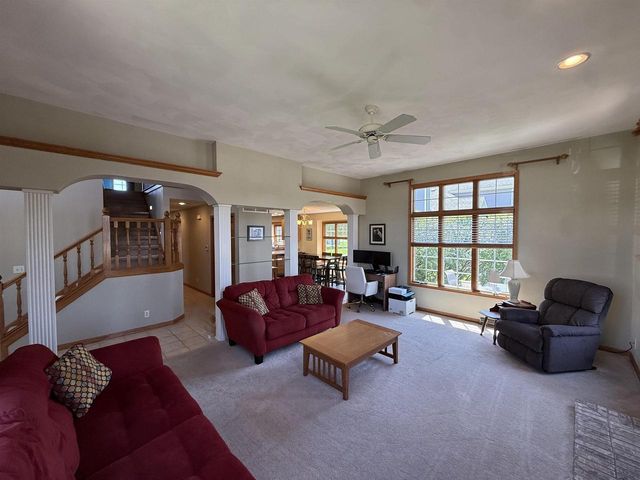 3402 Kingsbridge Drive, Janesville, WI 53546
