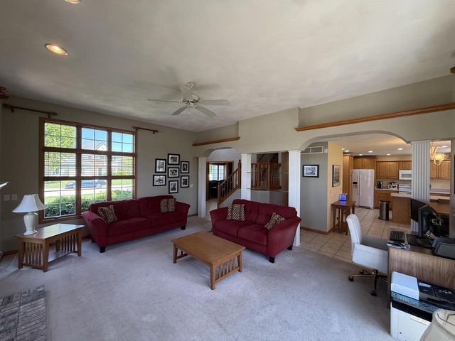 3402 Kingsbridge Drive, Janesville, WI 53546