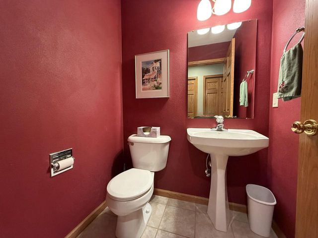 3402 Kingsbridge Drive, Janesville, WI 53546